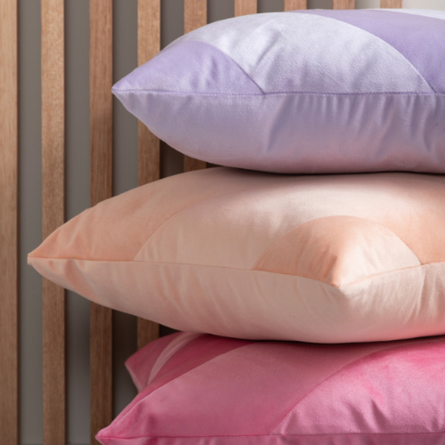 Pt_sierkussen_Tono_vierkant_stapel