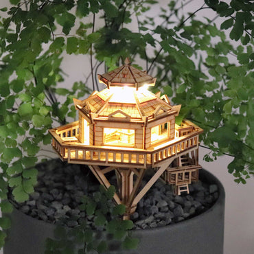 Tiny Treehouses Woodland Outpost