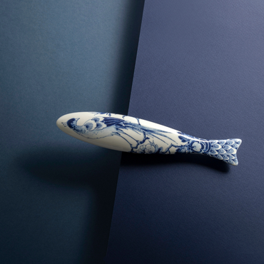 Royal Delft Blue Herring Peacock Scales