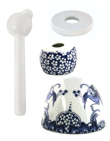 Royal Delft Proud Mary 01 Flower Peacocks