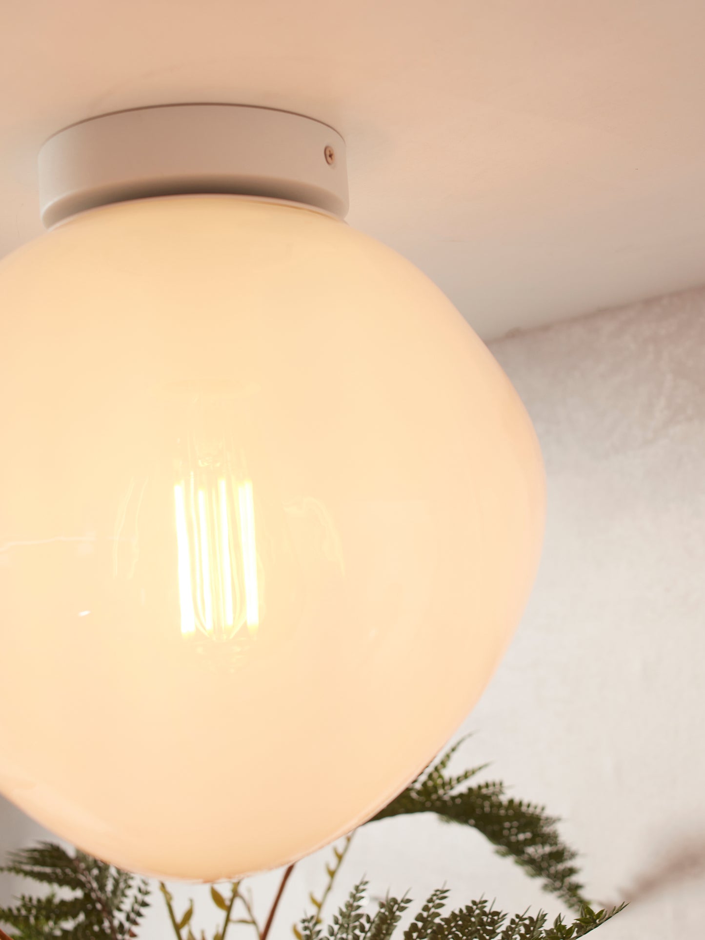 It's About Romi Plafonniere Helsinki boulder, milky white