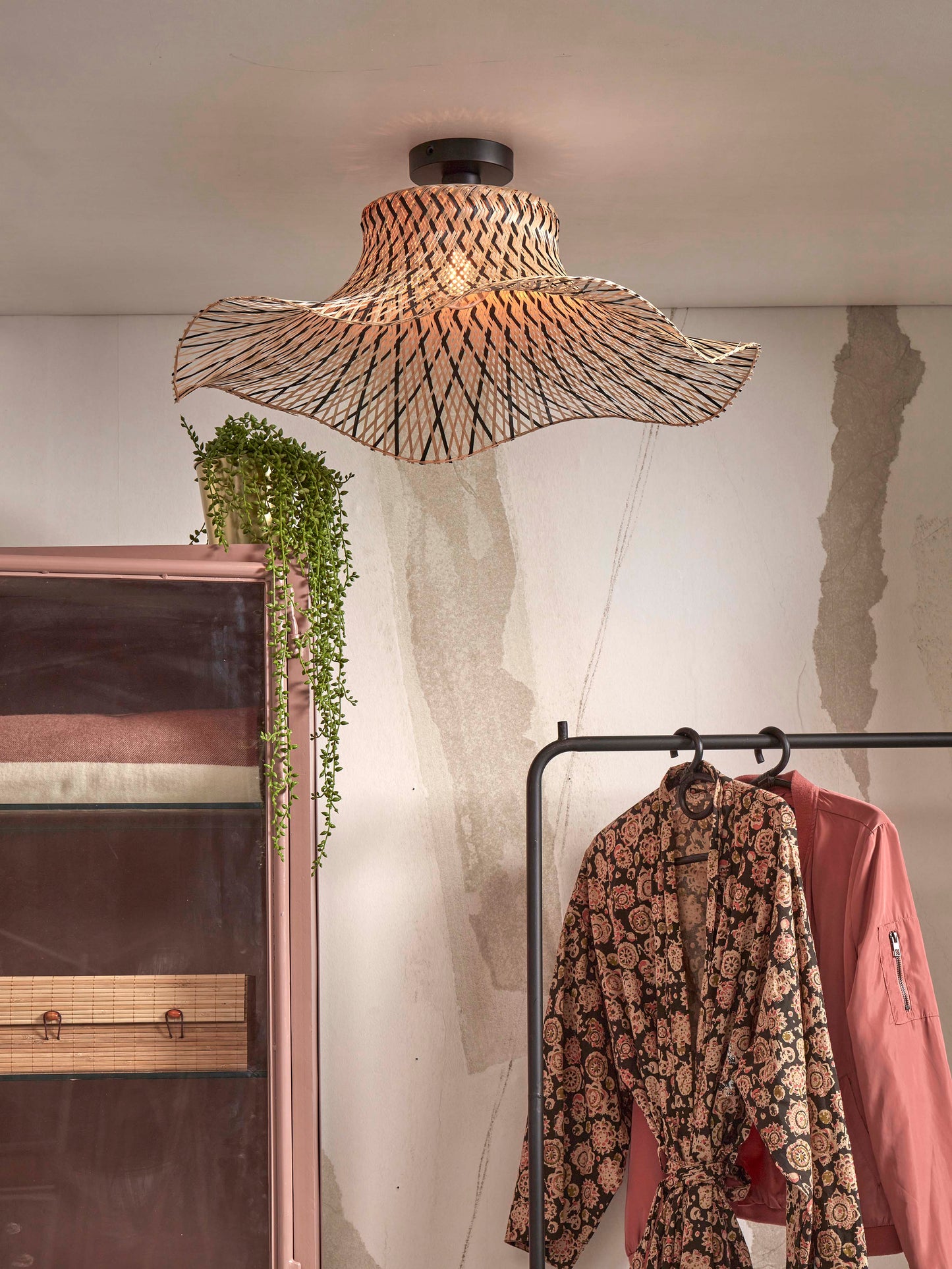 Good&Mojo Ceiling lamp Ibiza bamboo wavy dia.65xh.20cm black/natural. L