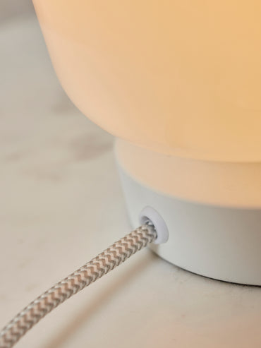 It's About Romi Tafellamp Verona, kleurverloop melkwit