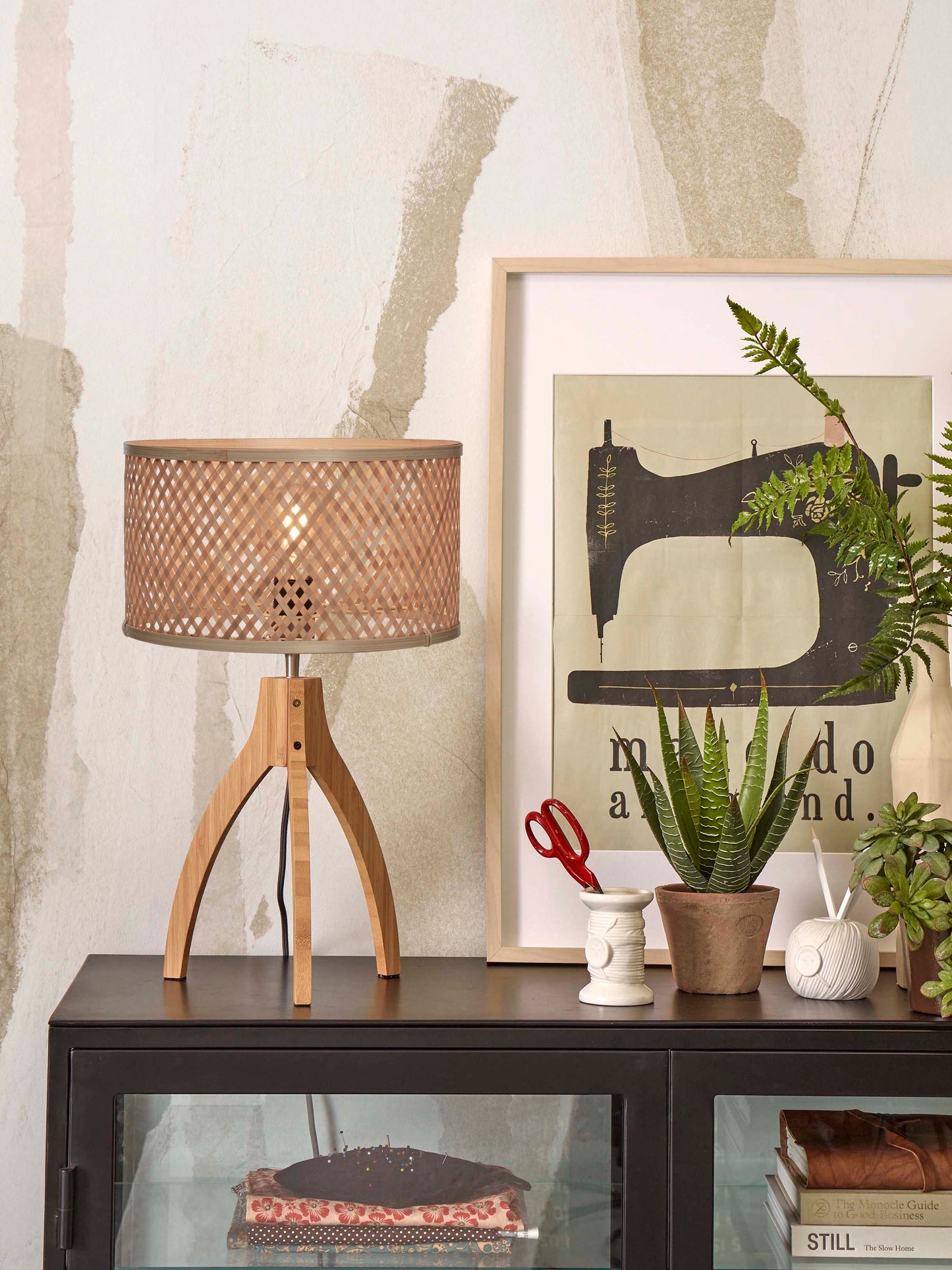 Good&Mojo Tischleuchte Java 3-Bein Bambus nat. H.43cm/Haube Durchmesser 32xH.18cm. nass.