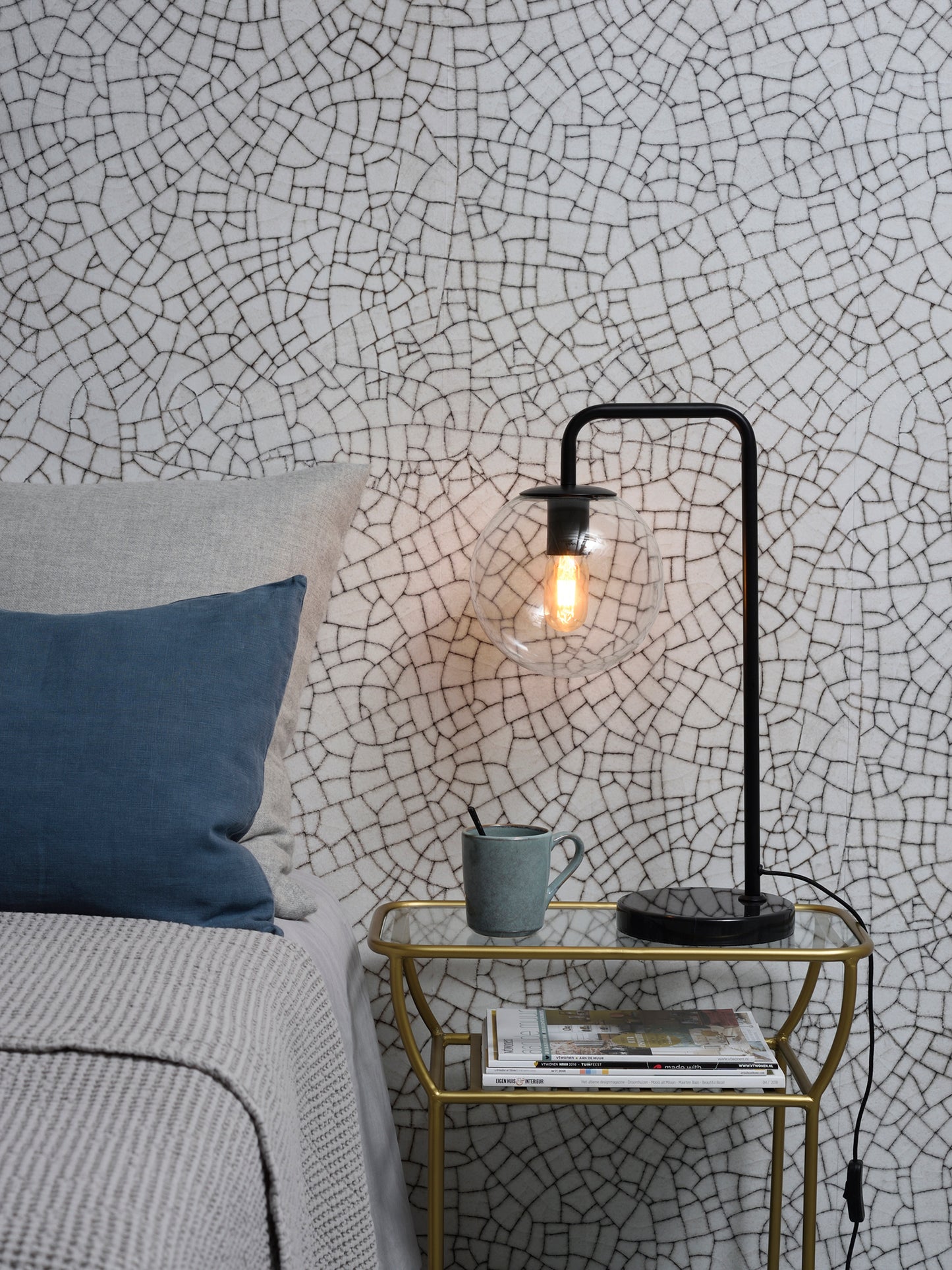 It's About Romi Tischleuchte Eisen/Marmor Warsaw H.53cm/Glaskugel Dm.20cm, transparent/schwarz