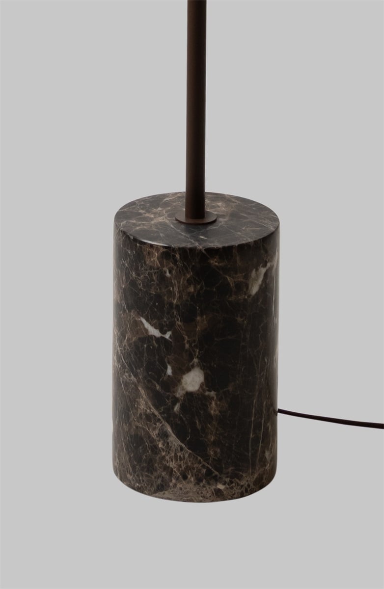 Es geht um die RoMi Tivoli Stehleuchte. Braun