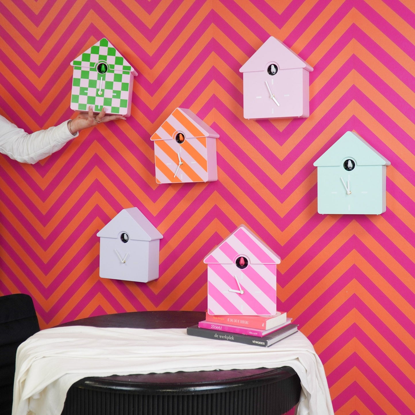 KHousevitamin - Cuckoo Clock - Light Pink 24x27x9cm