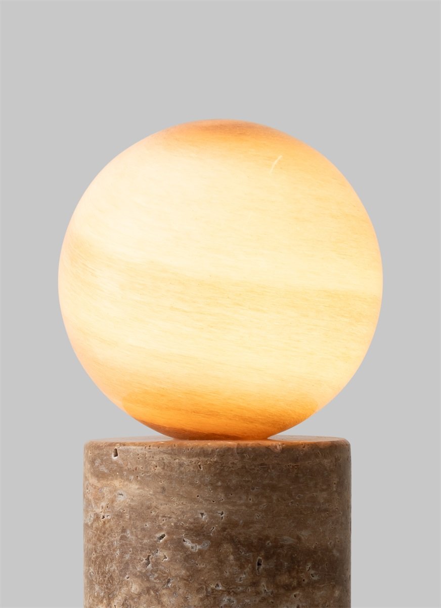 Es geht um die RoMi Tivoli Tischleuchte. Sand