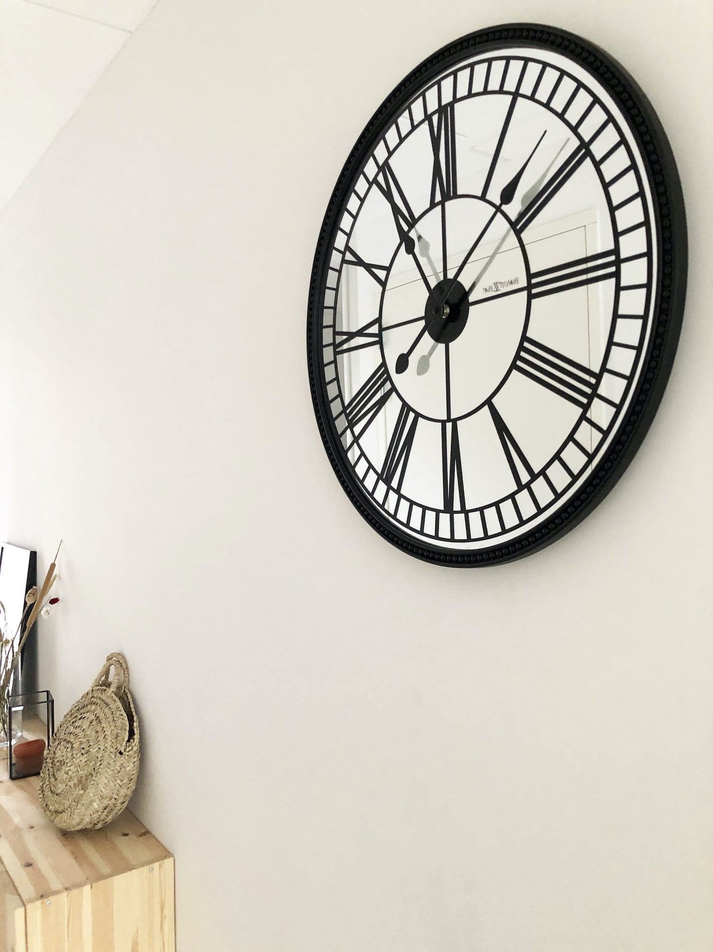 NeXtime Wandklok - 56 cm - Spiegel - 'Cleopatra-spiegel'