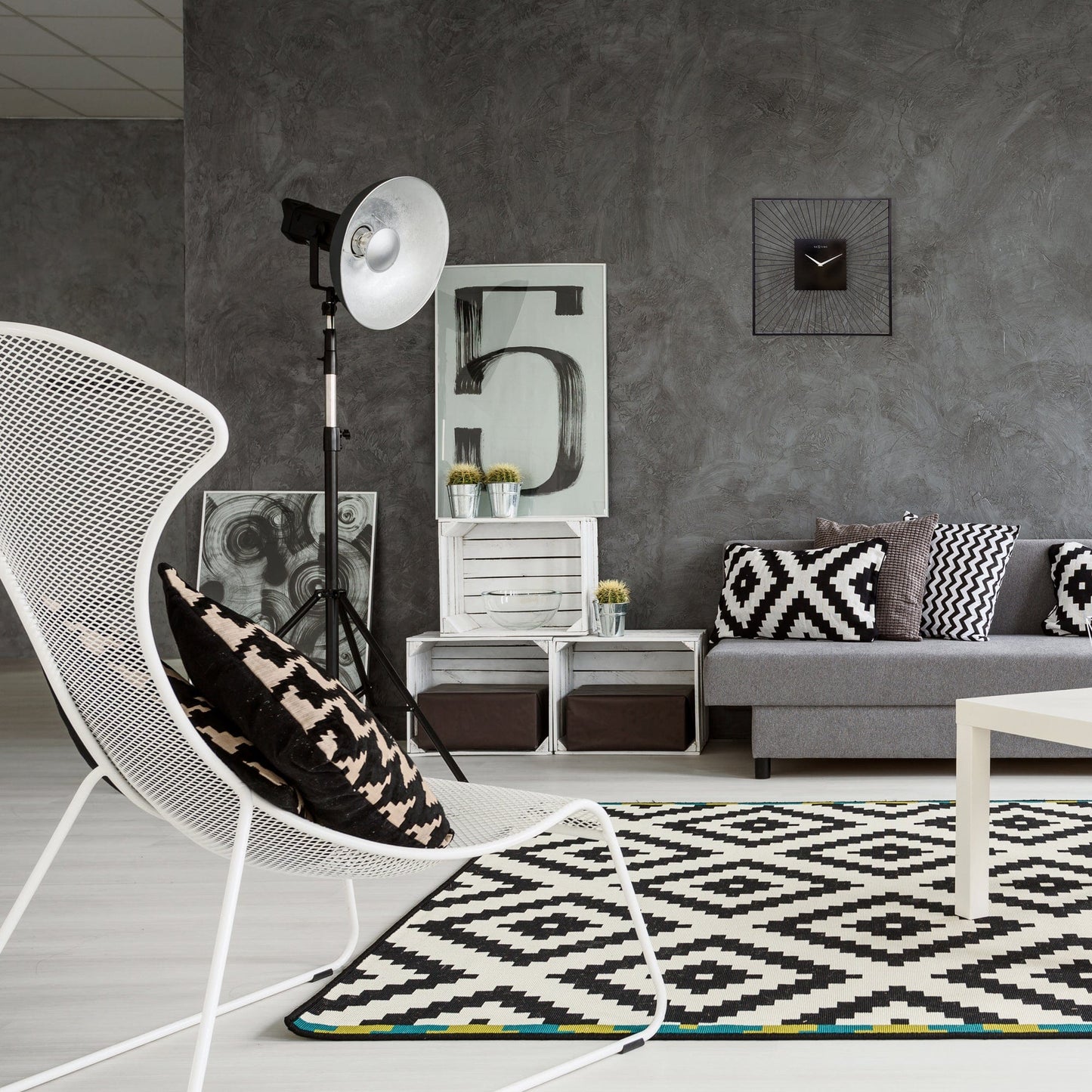 NeXtime Wanduhr 45x45x15cm - Geräuschlos - Schwarz - Metall - "Vasco Square"