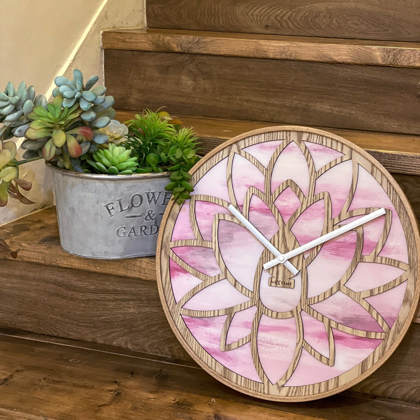 NeXtime Wandklok 40 cm - Geruisloos - Roze - Hout - "Lotus"