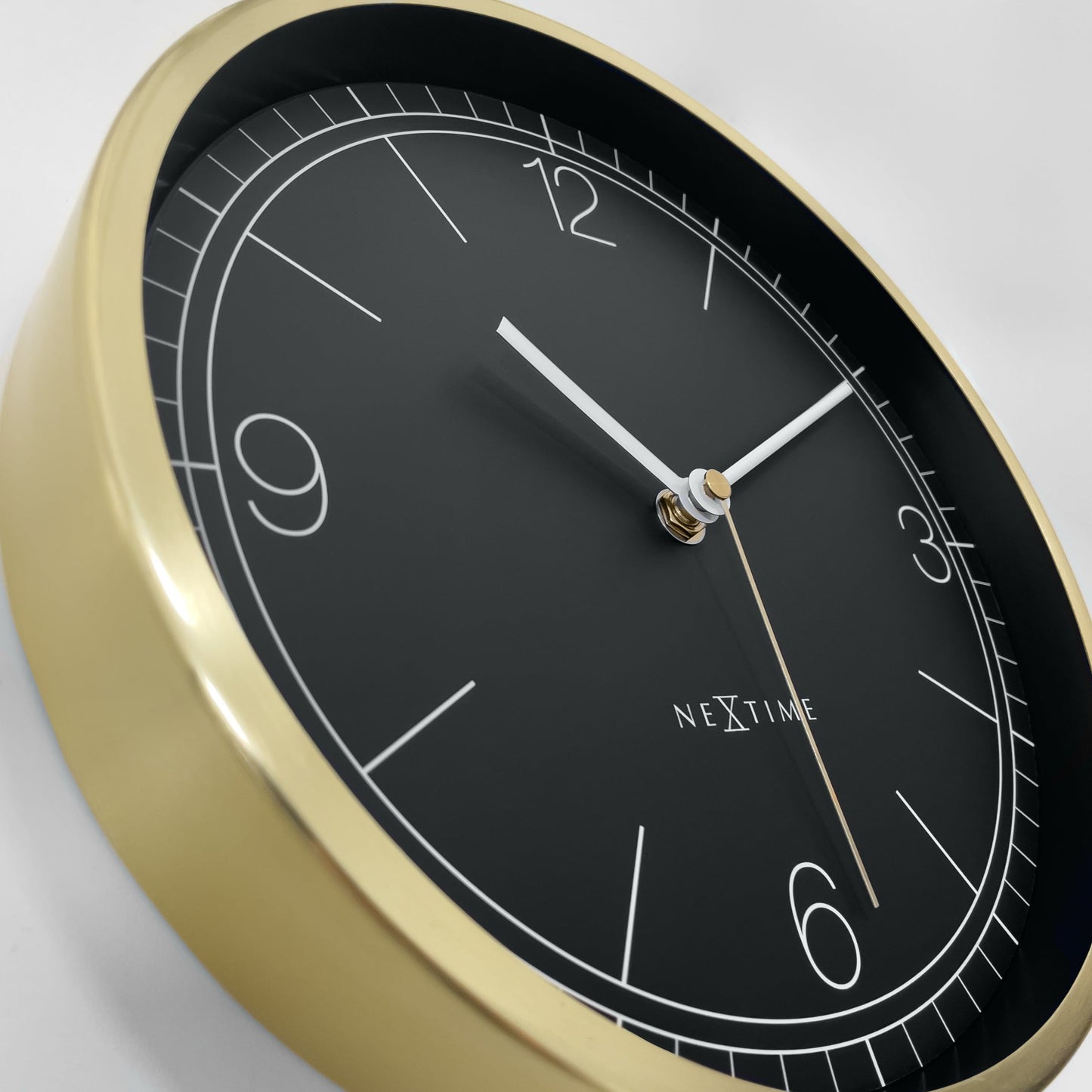 NeXtime Bolero wandklok 25 cm in 4 kleuren
