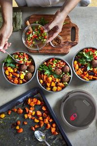 Black+Blum Steel Feeding Bowl Small - Meal Preparation - Ø170mm - H 59mm - Gray/Red