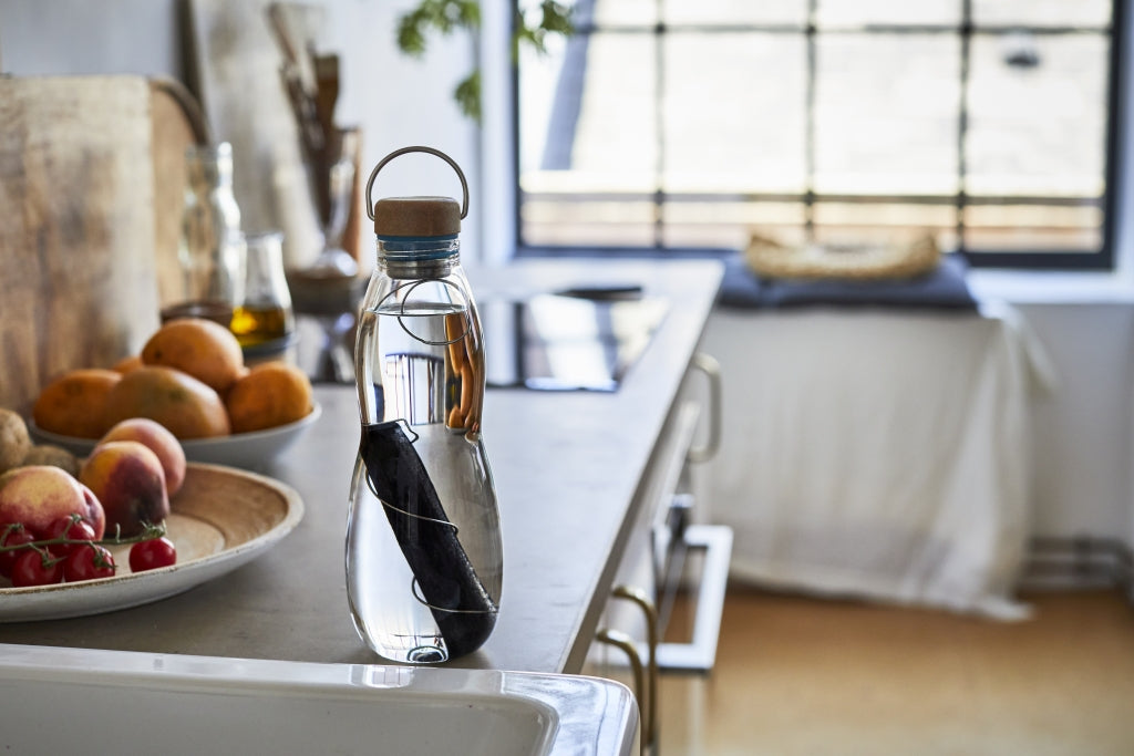 Black+Blum Eau Good Glass - Water Bottle - 0.65L - Blue