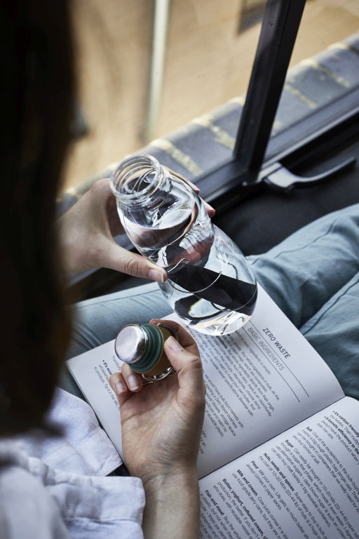 Black+Blum Eau Good Glass - Water Bottle - 0.65L - Olive Green