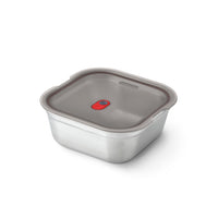 Black+Blum quadratische Lebensmittelbox aus Stahl – Meal Prep – 195 x 189 x 77 mm – Grau/Rot