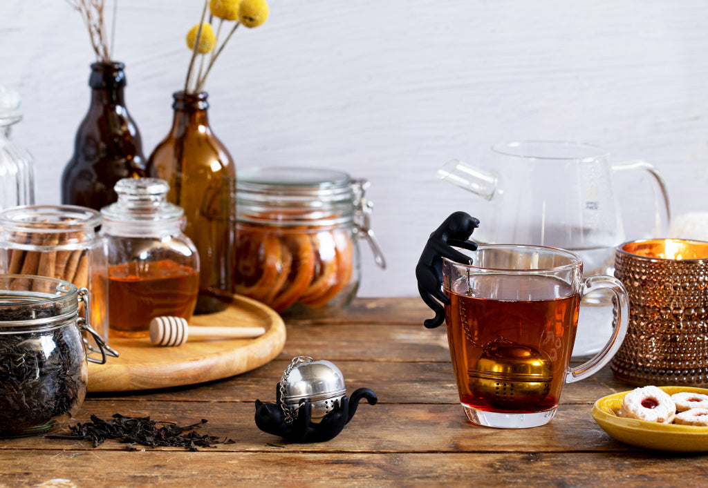 Peleg Design Thee-ei Cattea
