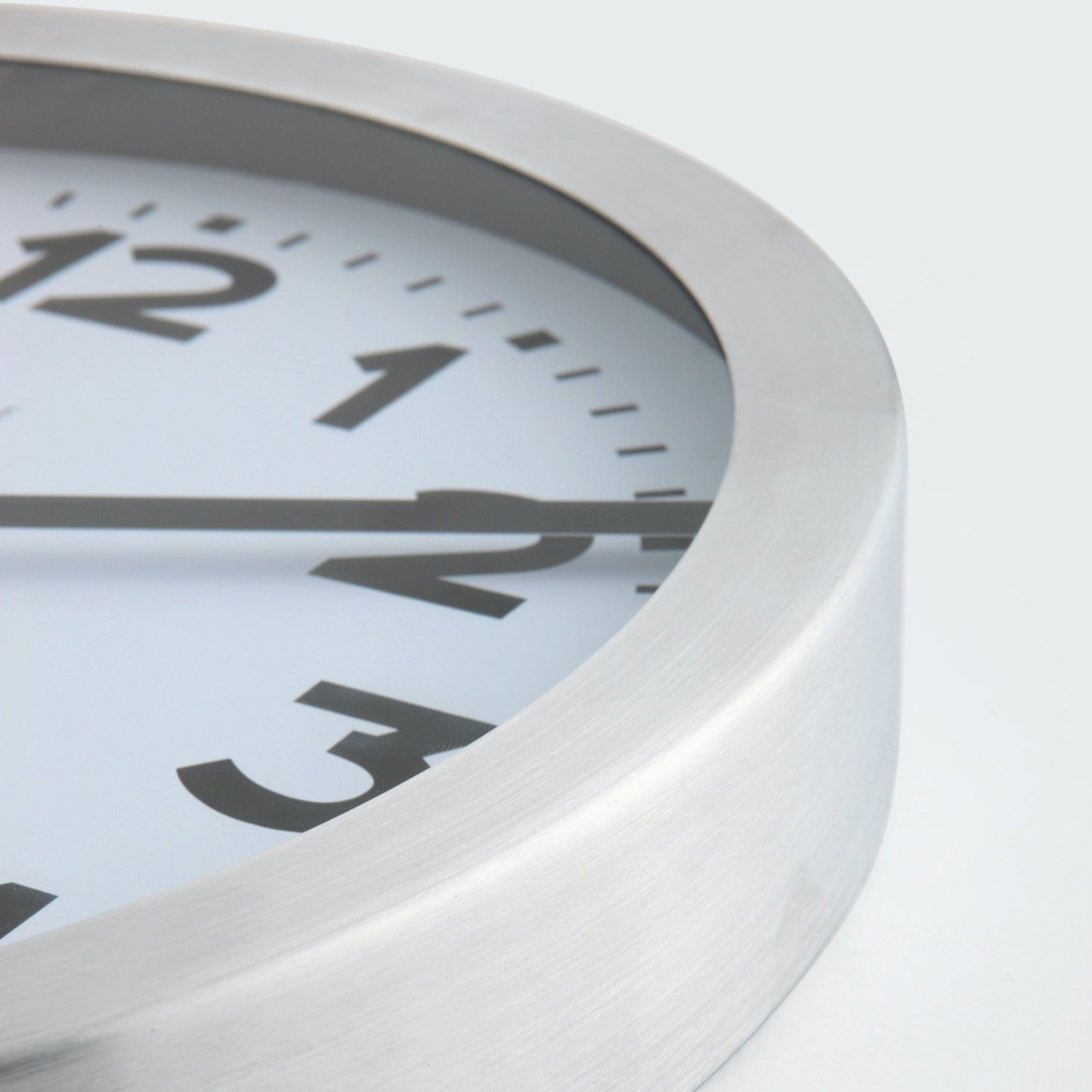 NeXtime Wandklok/Tafelklok - Aluminium - 'Stationsnummers'