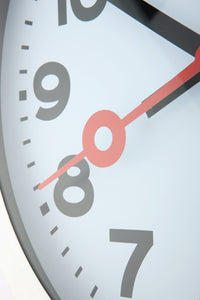 NeXtime Wandklok/Tafelklok - Aluminium - 'Stationsnummers'