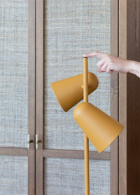 it's about RoMi Vloerlamp Salamanca 2-kap. mosterd