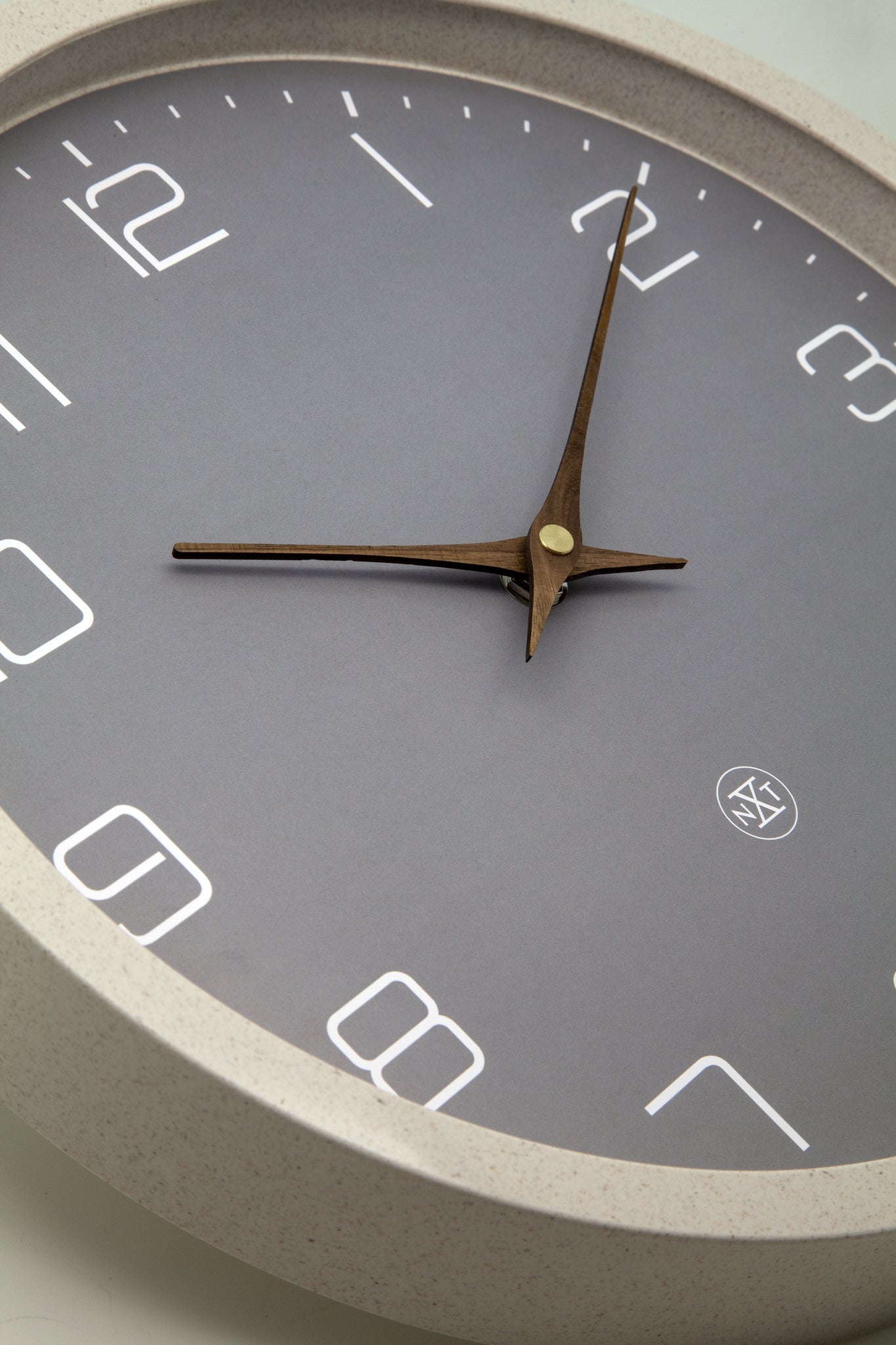 NeXtime Wandklok 30cm-Stil-Papier & Bioplastic-nXt 'Eco'