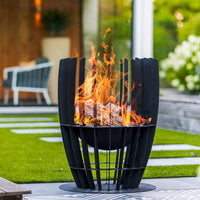 Vuurkorf Redfire branden in tuin