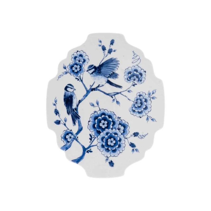 Heinen Delfts Blauw applique Vogels Cabinet des Fleurs, keramiek wandobject met golvende rand, vogels en bloeiende takken