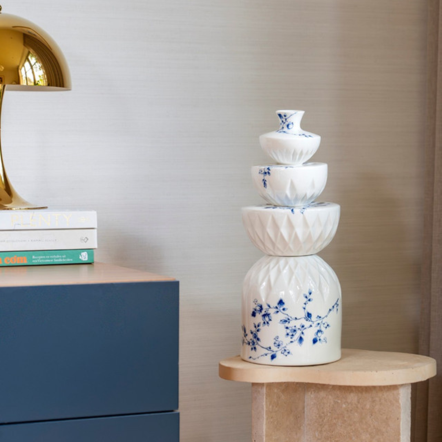 Heinen Delfts Blauw Stapelvaas Blauw Vouw 42 cm | Design Vaas Romy Kühne