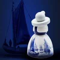 Royal Delft Proud Mary Dutch Harbour op dressoir – Dutch Design cadeau