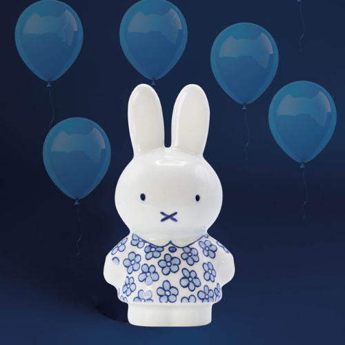 Nijntje in feestjurk – Royal Delft Delfts Blauw beeldje 15 cm met ballonnen
