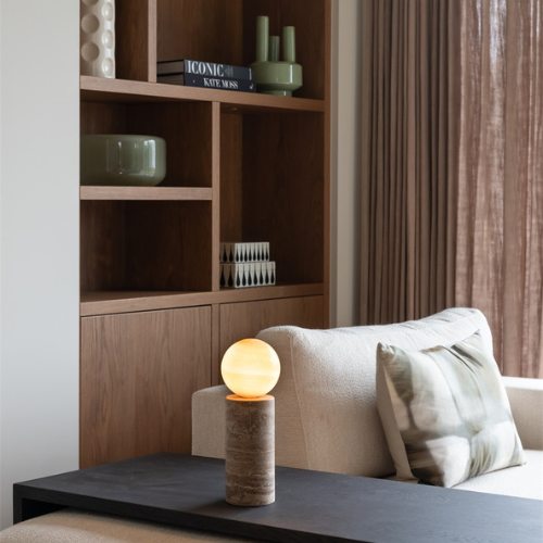 Es geht um die RoMi Tivoli Tischleuchte. Sand