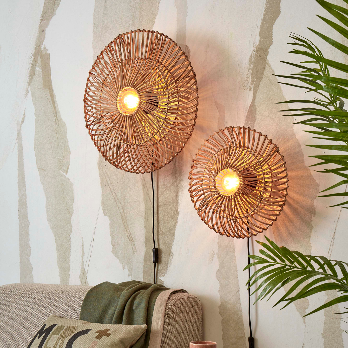 Good&Mojo Wandlamp Zanzibar S rotan/plat dia.40xh.12cm. naturel sfeerfoto