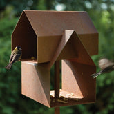 Frederik Roije Size Matters vogelvoederhuis sfeer detail