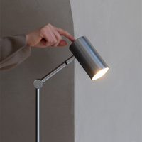 Es geht um RoMi Stehleuchte Montreux. Nickel-Finish