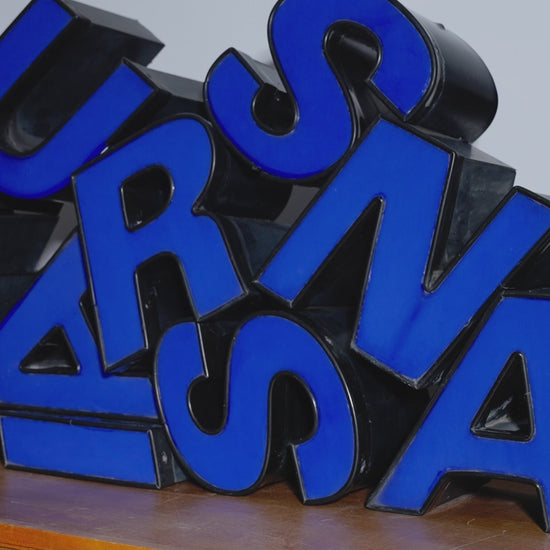 Keramische melkpak vaas met bloemen – Fluid Market - video