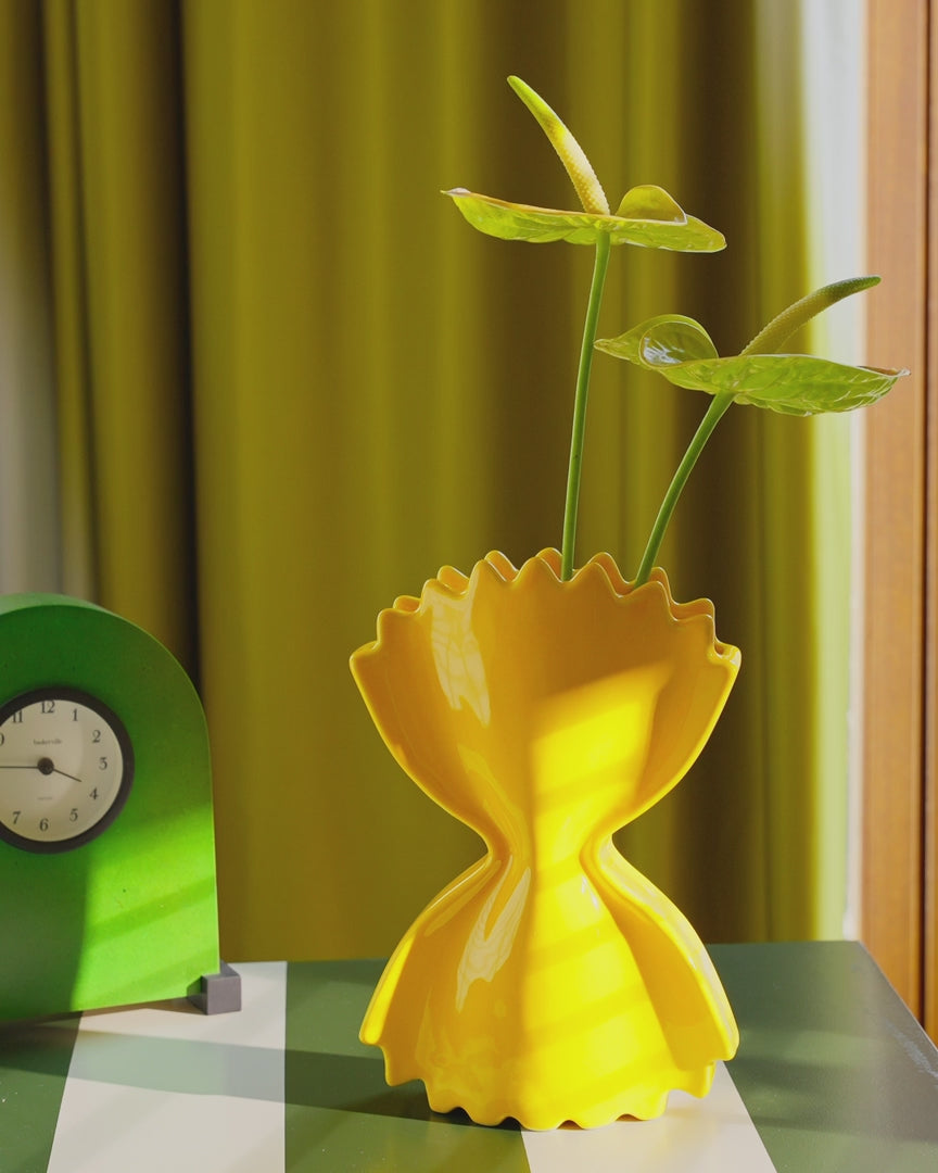 Fluid Market Vaas Pasta - video