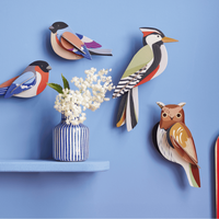 Studio Roof wanddecoratie Uil met andere vogels aan blauwe muur