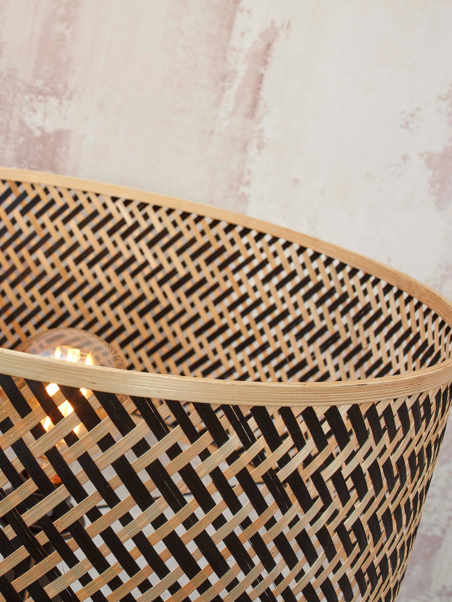 Good&amp;Mojo Java floor lamp, 3 legs, natural bamboo, height 150cm/shade diameter 50x22cm, black/natural.