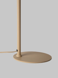 Es handelt sich um die Tischlampe RoMi Bilbao. Beige