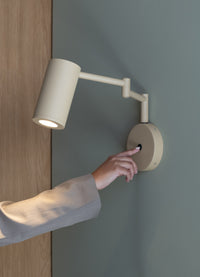 Es geht um die RoMi Bilbao Wandleuchte. Beige