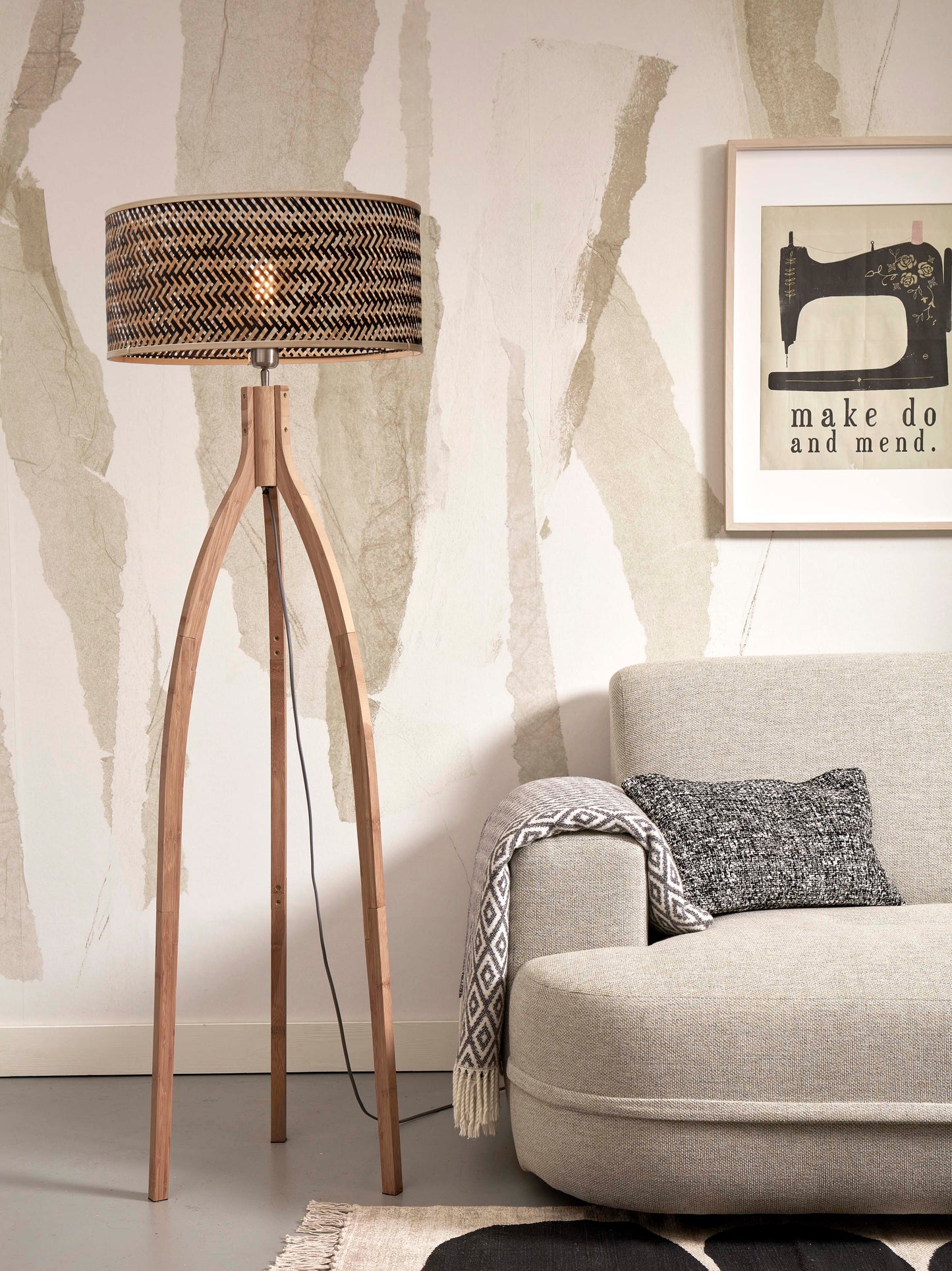 Good&amp;Mojo Java floor lamp, 3 legs, natural bamboo, height 150cm/shade diameter 50x22cm, black/natural.
