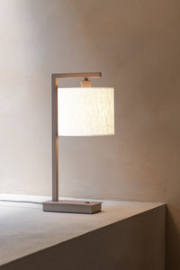 it's about RoMi Tafellamp Boston zand/kap 1815 wit